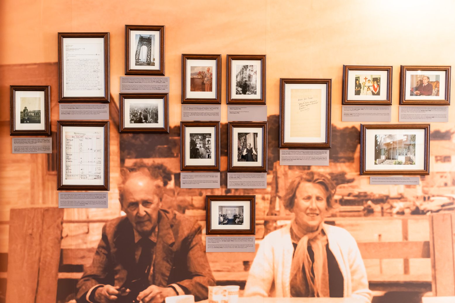 Budára költöztem című kiállítás. Fotó: Csiki Vivien / Kultúra.hu MESZAROS_TIBOR_MARAI_KIALLITAS_CSV_13.jpg