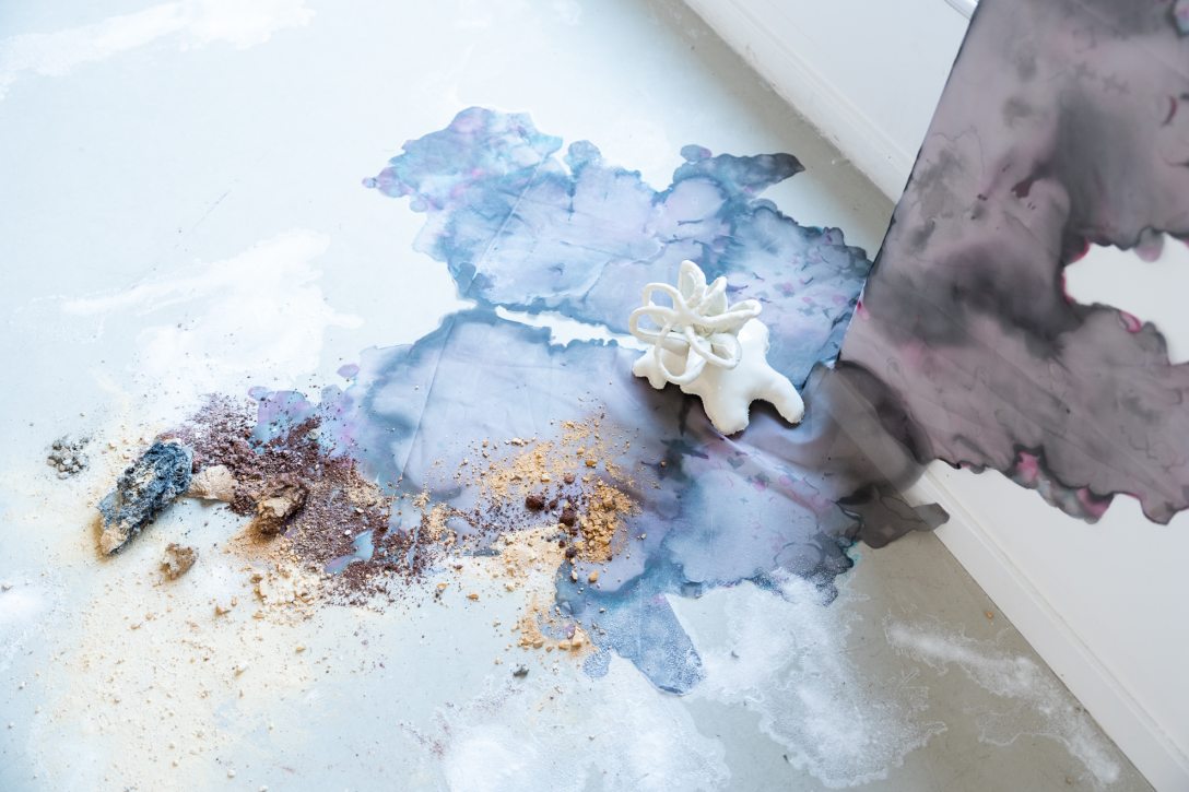 Csatlós Asztrid és Metzing Eszter Archive of Contact című közös kiállítása. Fotó: Csiki Vivien / Kultúra.hu