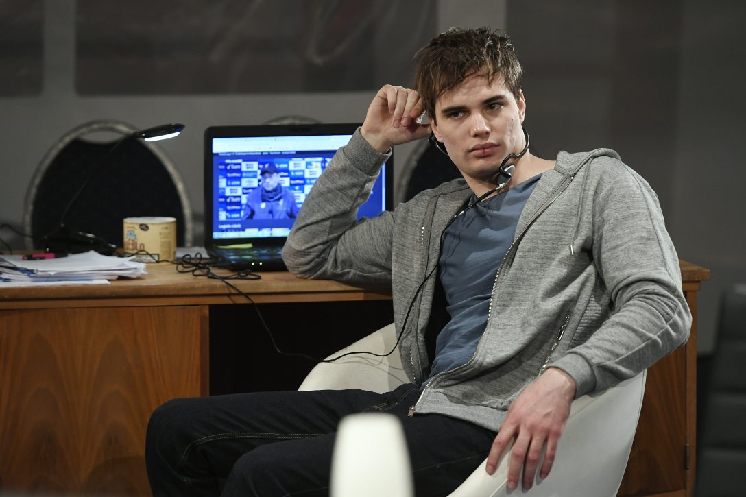 Vilmányi Benett Shawn szerepében Branden Jacobs-Jenkins Gloria című színdarabjának próbáján a Radnóti Színház Tesla Loft termében 2019. március 4-én. Fotó: Koszticsák Szilárd / MTI