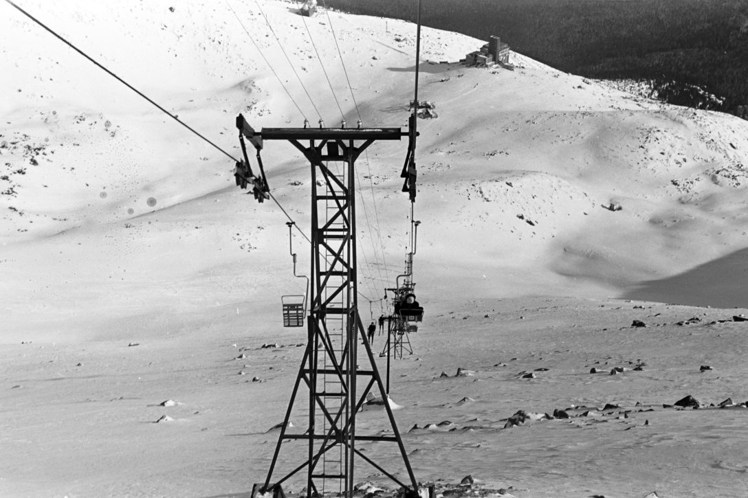 Felvonó a Kőpataki-tó és a Lomnici-nyereg között 1959-ben. Fotó: Fortepan / Chuckyeager tumblr