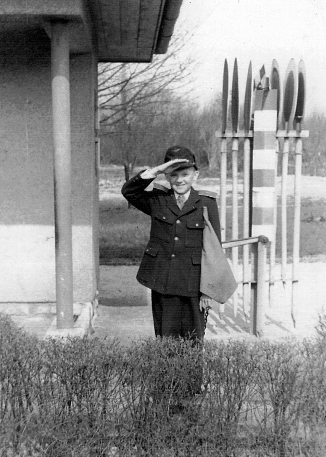 Sorompó őrhely a Csillebérc (Úttörőváros) állomás közelében 1960-ban. Fotó: Fortepan / Kasza Pál