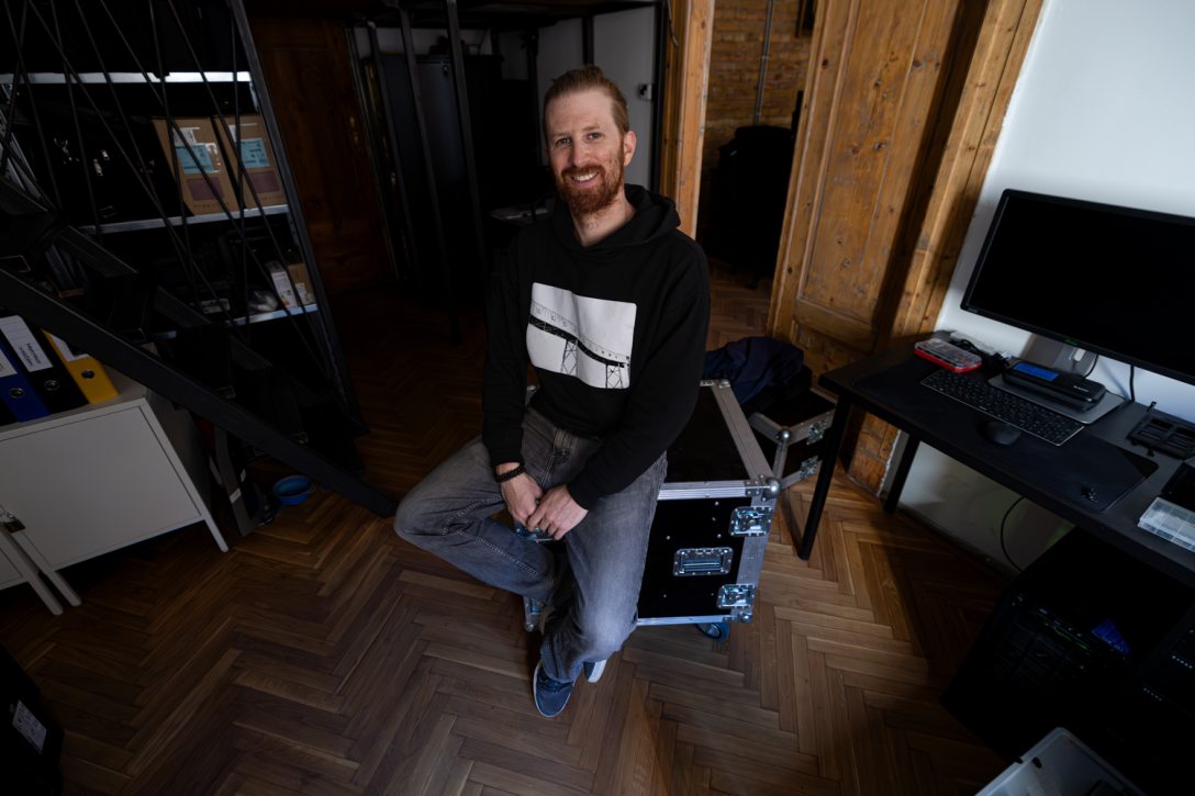 Besnyő Dániel, a Secret Mapping Kollektíva alapítója. Fotó: Csákvári Zsigmond / Kultúra.hu