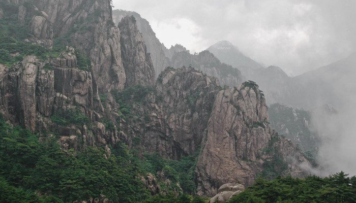 fe-700-400-kina-hegyek-jpg_img_Kj4N4C