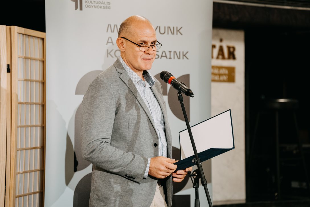 Sipos Imre, az előadó-művészetekért felelős helyettes államtitkár. Fotó: Hegyi Júlia Lili / Kultúra.hu