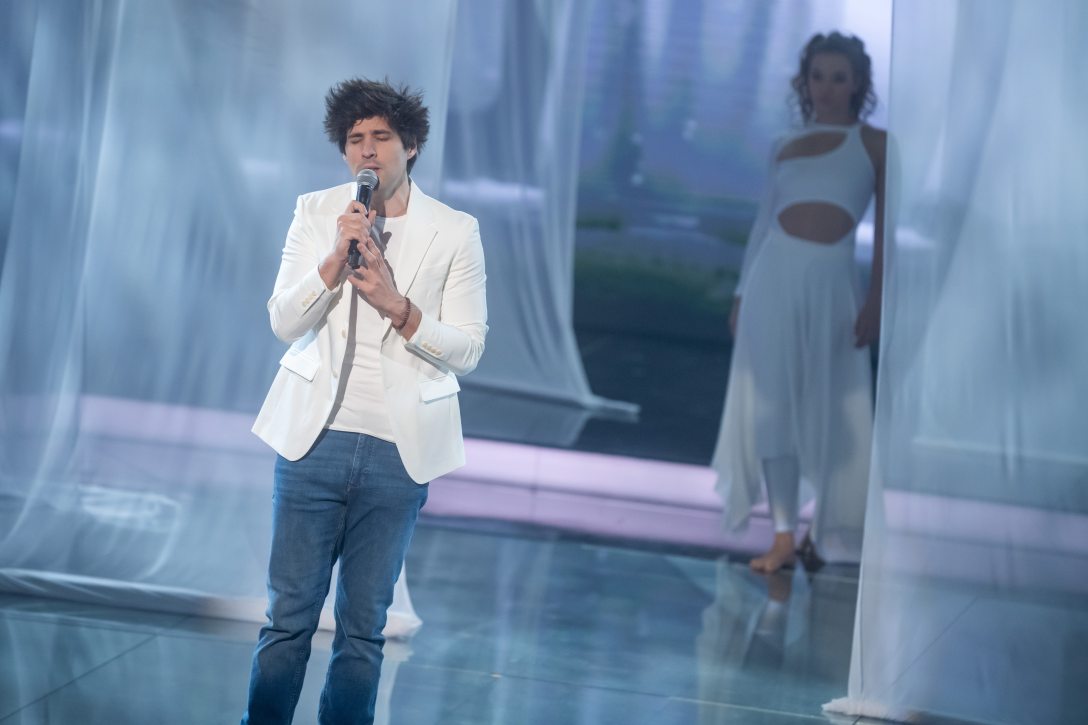 Ember Márk a Csináljuk a fesztivált! című műsor 4. évad tizedik, döntő adásának felvételén. Fotó: MTI/ Balogh Zoltán