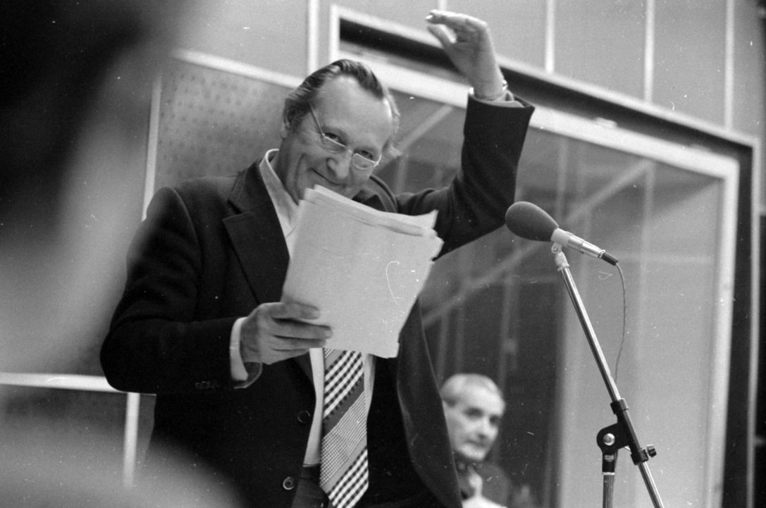 A Magyar Rádió stúdiója, Bessenyei Ferenc színművész 1979-ben. Fotó: Fortepan / Szalay Zoltán