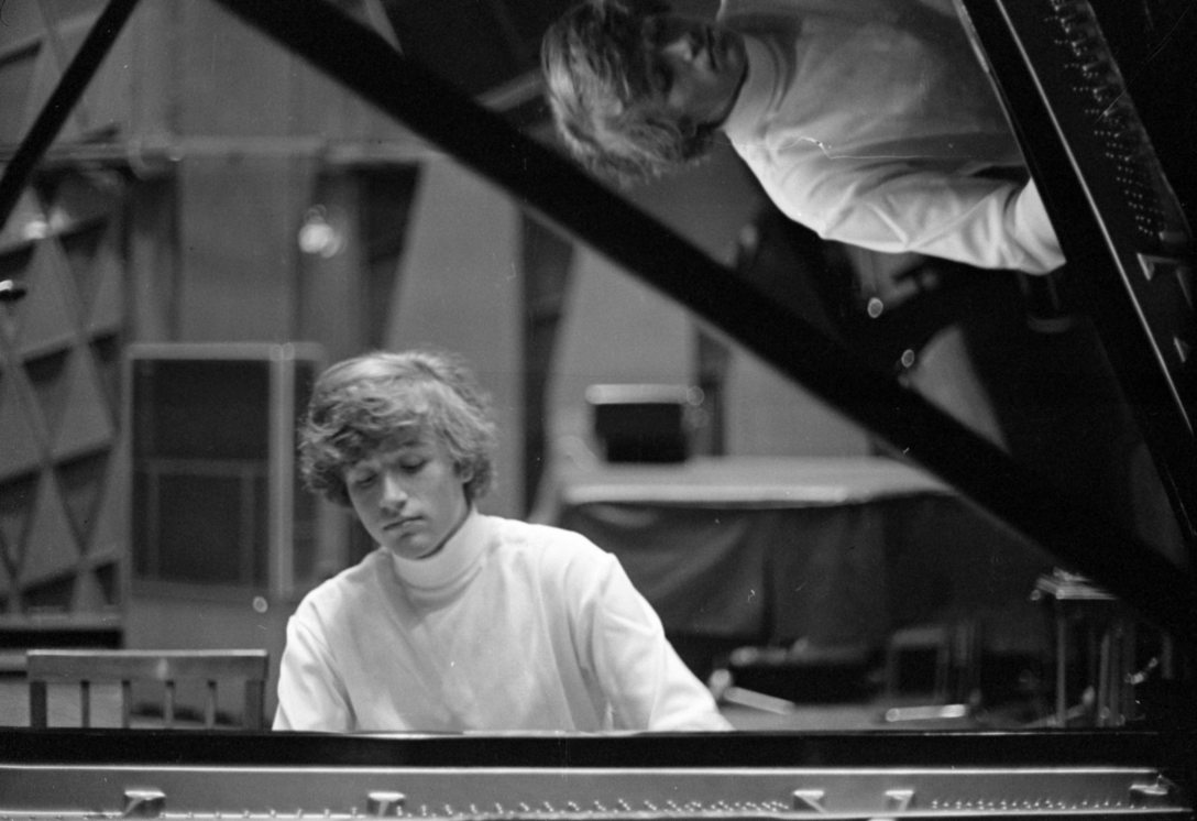 Ránki Dezső zongoraművész 1974-ben. Fotó: Fortepan / Szalay Zoltán