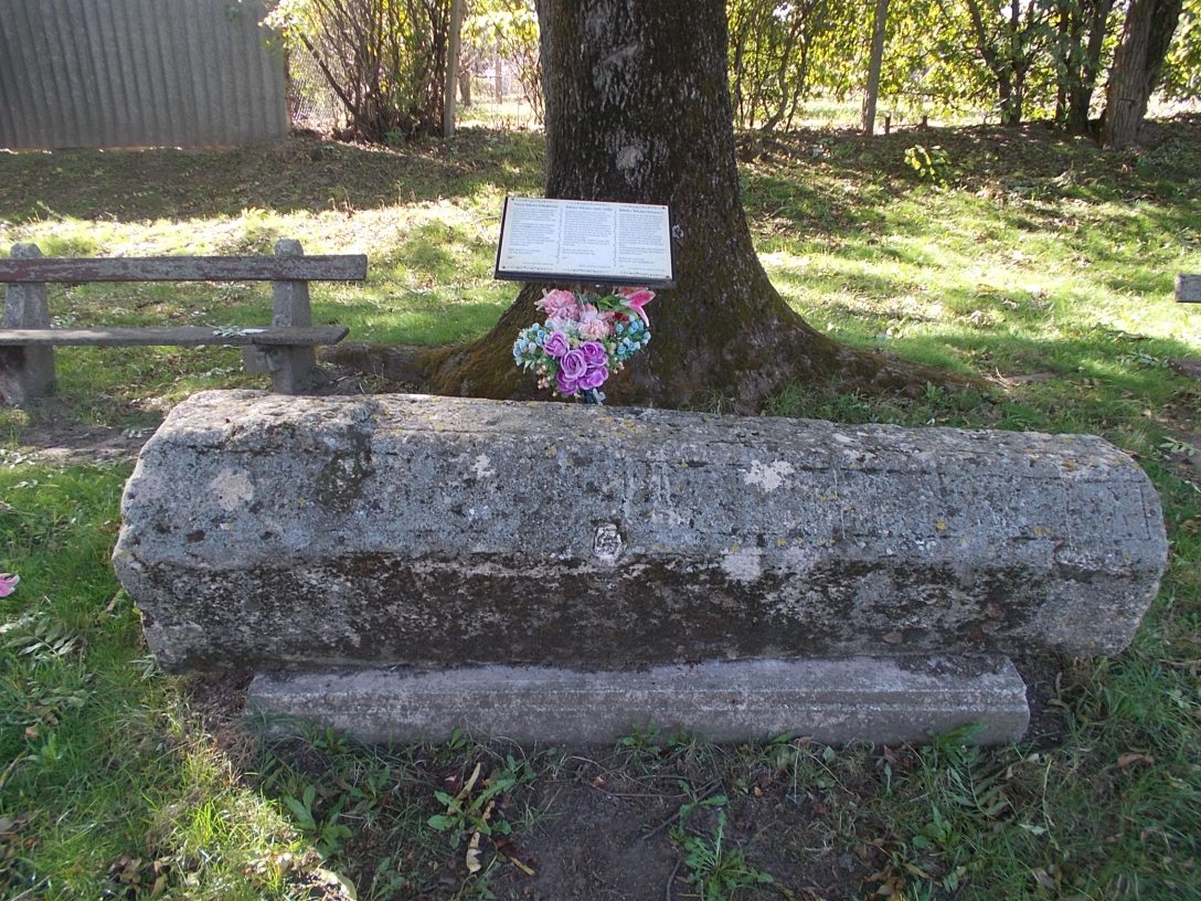 Tokaji Rebeka kőkoporsója. Fotó: Wikipedia