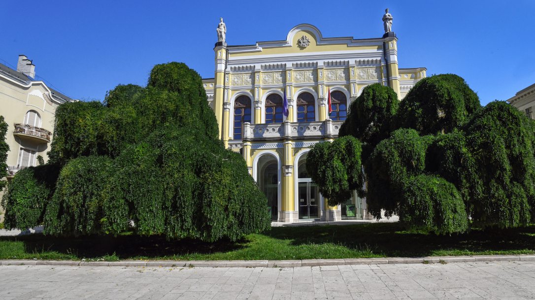 A Csokonai Nemzeti Színház épülete Debrecenben. Fotó: Oláh Tibor / MTI