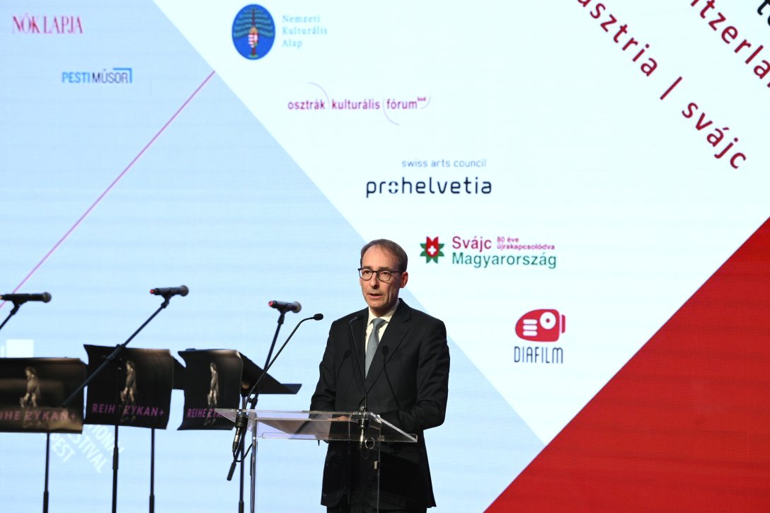 Alexander Renggli svájci nagykövet beszédet mond a 31. Budapesti Nemzetközi Könyvfesztivál on. Fotó: MTI/Kocsis Zoltán