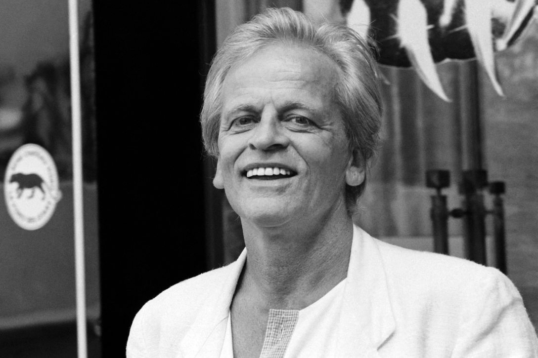 Klaus Kinski német színész pózol a 38. Cannes-i Nemzetközi Filmfesztiválon 1985. május 10-én. Fotó: Raph GATTI / AFP