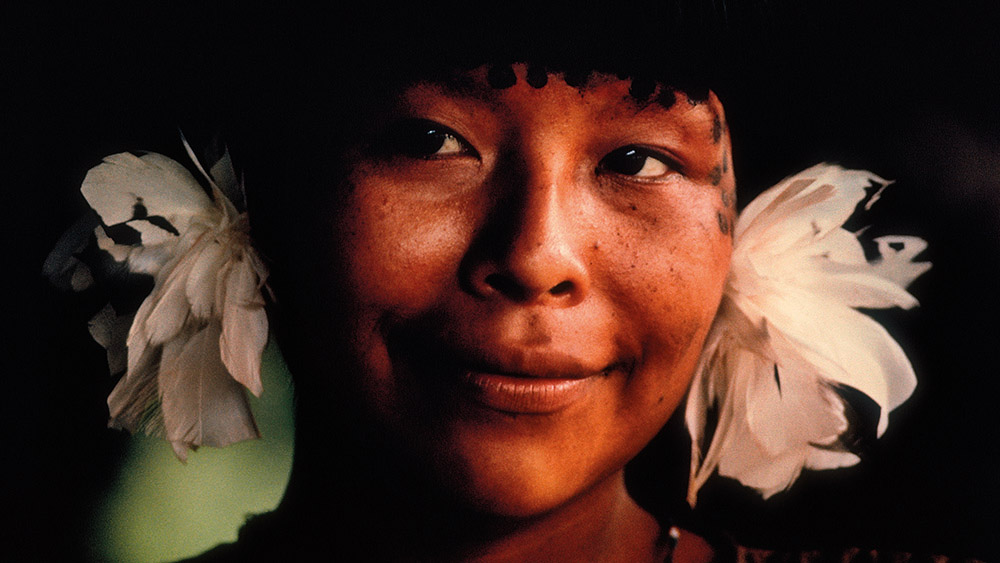 Magyar származású fotográfusnő az amazóniai indiánokért