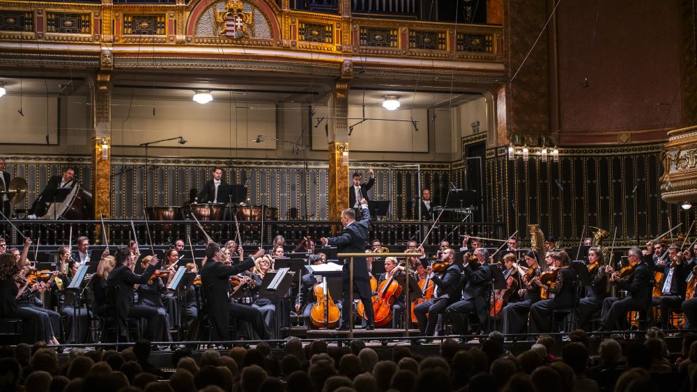 La Orquesta Sinfónica MÁV lleva el mensaje de América Latina